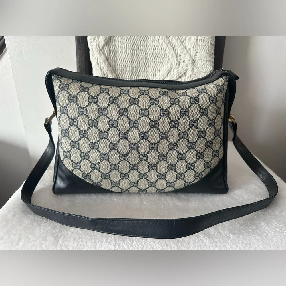 Vintage Gucci Shoulder Bag - Picture 3 of 9